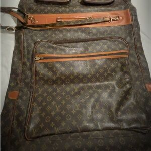 Garment bag travel luggage